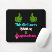 Gamer Girl Design Saying This Girl Loves Robux And Mousepad (Mit Mouse)