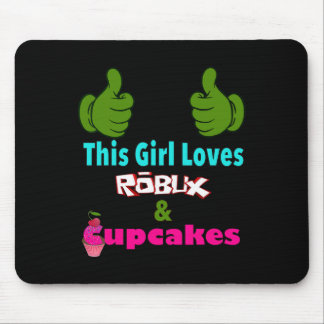 Gamer Girl Design Saying This Girl Loves Robux And Mousepad