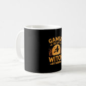 Gamer-Hexe Halloween-Gaming-Design Kaffeetasse (Vorderseite Links)