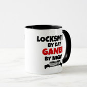 Gamer Locksmith Tasse (VorderseiteRechts)