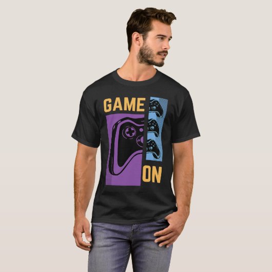 Gamer On Console Controller Der Achtzigjährige T-Shirt (Vorne ganz)