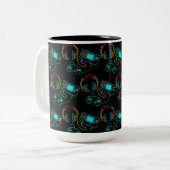 Gamer Retro Neon Pattern Black Zweifarbige Tasse (Vorderseite Links)