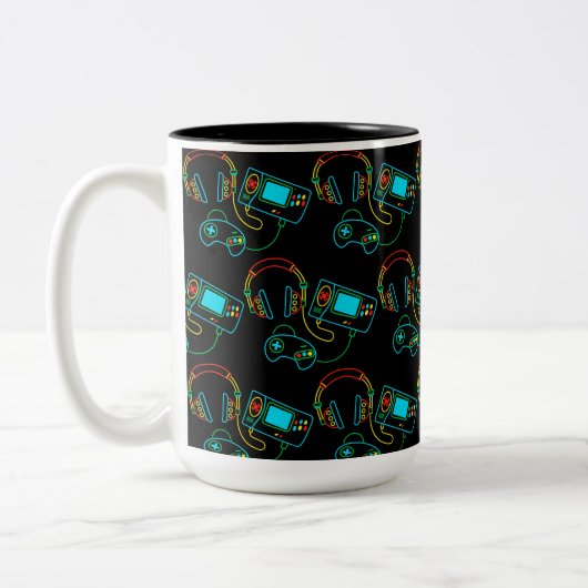 Gamer Retro Neon Pattern Black Zweifarbige Tasse (Links)