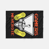 Gamers Never Die Funny Gaming Quotes Great Gift Fo Fleecedecke (Vorderseite (Horizontal))