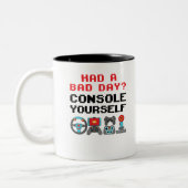 Gaming Console Funny Pub Gamer Video Games Player Zweifarbige Tasse (Links)