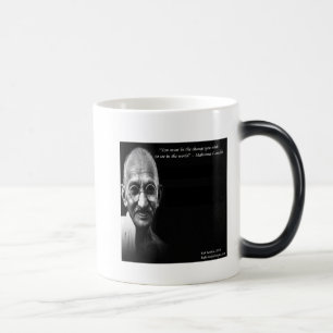 Gandhi ist das Zitat zur Veränderung der Weisheit Verwandlungstasse