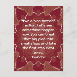 Gandhi Wisdom Quotage Sprichwort über Aktion Postkarte