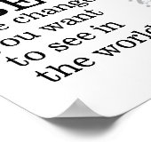 Gandhi zitiert die Veränderung in Schwarz und Weiß Poster (Ecke)