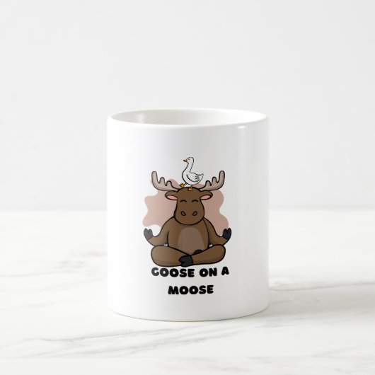 Gänse auf einem Elch Kaffeetasse (Mittel)
