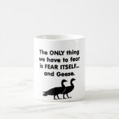 Gänse der Furcht-selbst Kaffeetasse (Mittel)