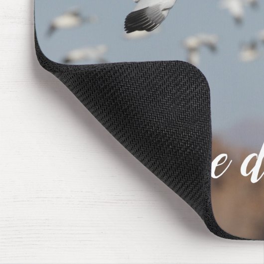 Gänse im Himmel der Bosque del Apache Mousepad (Ecke)