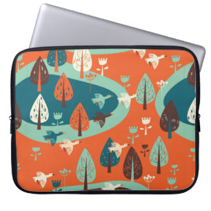 Gänse und Wald Laptopschutzhülle