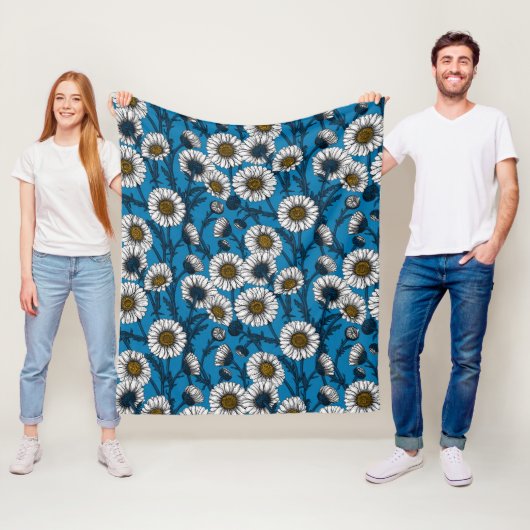 Gänseblümchen auf Blau Fleecedecke (Beispiel)