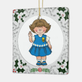 Gänseblümchen-brünette Stechpalme bringt Rahmen in Keramikornament (Links)