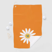 Gänseblümchen mit Anfangsbuchstabe Orange Golfhandtuch (Insitu)