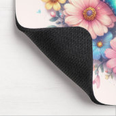Gänseblümchen mit einem schönen Schmetterling Mousepad (Ecke)