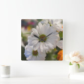 Gänseblümchen-Zeit Quadratische Wanduhr (Zuhause)