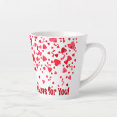 Ganze Latte Liebe Personalisiert Red Confetti Herz Milchtasse (Rechts)