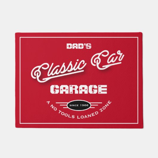 Garage Klassisches Auto, jeder Name Red White Retr Fußmatte (Vorderseite)