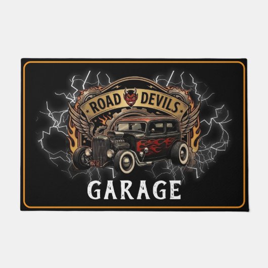 Garage Road Devils Hotrod Schwarz Rote Flammen Fußmatte (Vorderseite)