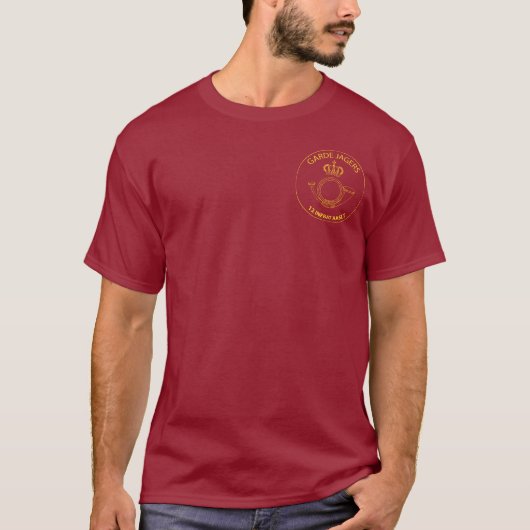 Garde Jagers Embleem op borst. T-Shirt (Vorderseite)
