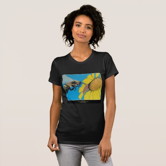 "Garden Dance" Gemälde auf einem T-Shirt (Vorne ganz)