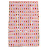 Garden Gnomes Rosa Hintergrund Mittlere Geschenktüte (Rückseite)