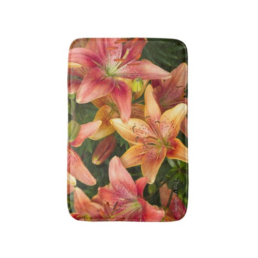 Garden Lilies Badematte (Vorderseite Vertikal)