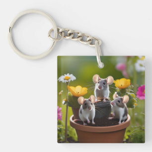"Garden Mischief: Drei Mäuse in Blume Pots" Schlüsselanhänger