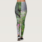 Garden Pathway in Bloom kreiert natürliche Farbe Leggings (Rückseite)