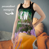 Garden still life with an orange pumpkin schürze