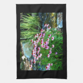 Garden Stream Digital mit Lila Ausstattungen Geschirrtuch (Vertikal)