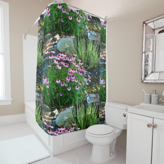 Garden Stream mit Lila Sitzgelegenheiten Duschvorhang (Beispiel)