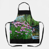 Garden Stream mit Lila Sitzgelegenheiten Schürze (Vorderseite)