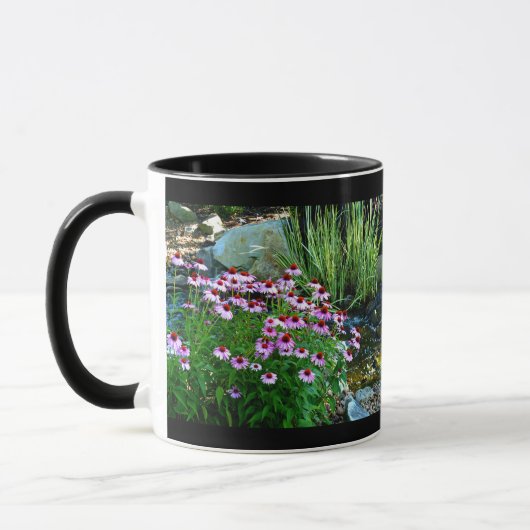 Garden Stream mit Lila Sitzgelegenheiten Tasse (Links)