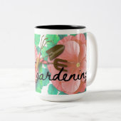 Garden theme mug with flowers and tools zweifarbige tasse (VorderseiteRechts)