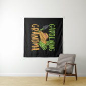 Gardening Grandma Wandteppich (Beispiel (Horizontal))