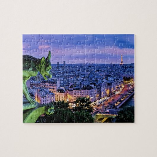 Gargolye liegt nachts über Paris Puzzle (Horizontal)