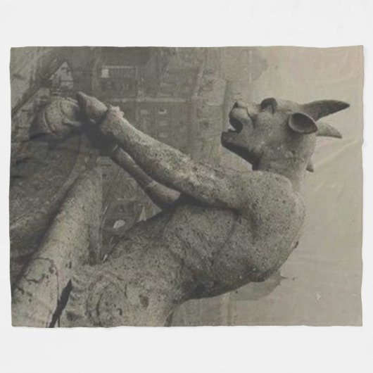 GARGOYLE FLEECEDECKE (Vorderseite (Horizontal))