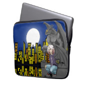 Gargoyle-Stadtlandschaft in urbaner Fantasy Laptopschutzhülle (Vorderseite Links)