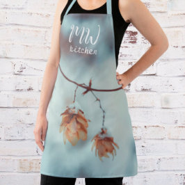 Garland für getrockneten Hopfen im Schneegebiet Schürze