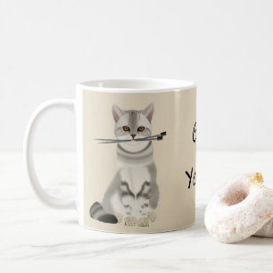 Garn-" Katze der Typografie- "got mit strickenden Kaffeetasse