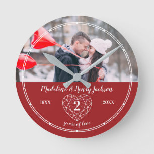 Garnet 2. Hochzeit Jubiläum Kontur Herz Rot Runde Wanduhr