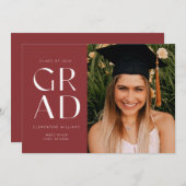 Garnet Grad Block Modernes Foto Abschluss Einladung (Vorne/Hinten)