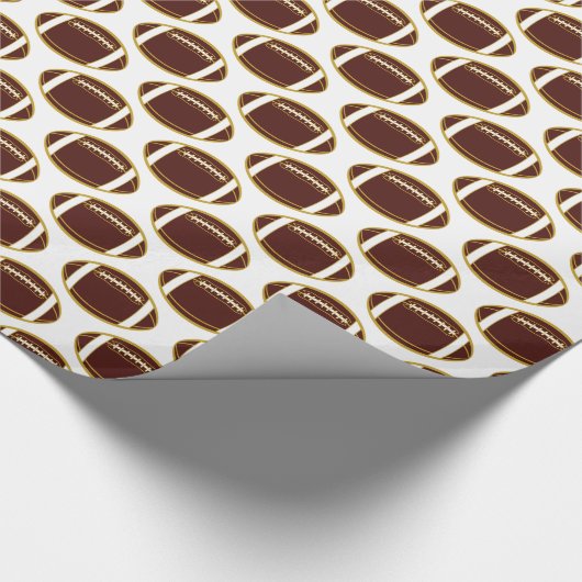 Garnet und Gold Football Muster Geschenkpapier (Ecke)