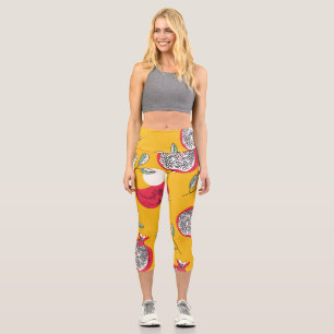 Garnetobst: HandGezeichnet Vintages Muster. Capri Leggings