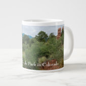 Garten der Götter Berge und Hügel Jumbo-Tasse (Vorderseite Rechts)