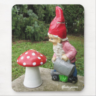 Garten Gnomes Mousepad