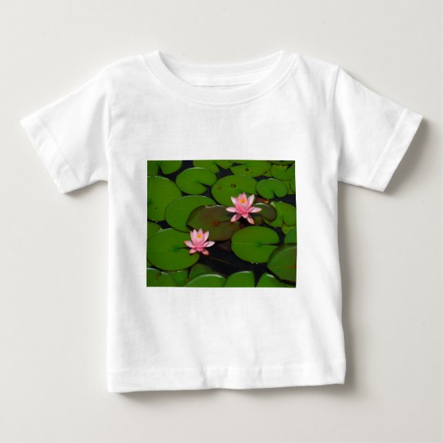 Garten mit Blütenblumen, Rosa Lotus, Baby T-shirt (Vorderseite)