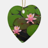 Garten mit Blütenblumen, Rosa Lotus, Keramikornament (Links)